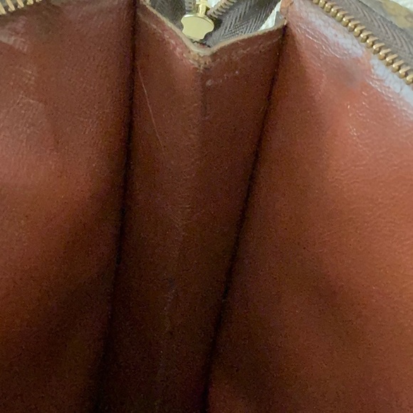 LOUIS VUITTON Authentic Vintage Monogram Toiletry 26 Pouch With COA - Picture 12 of 15